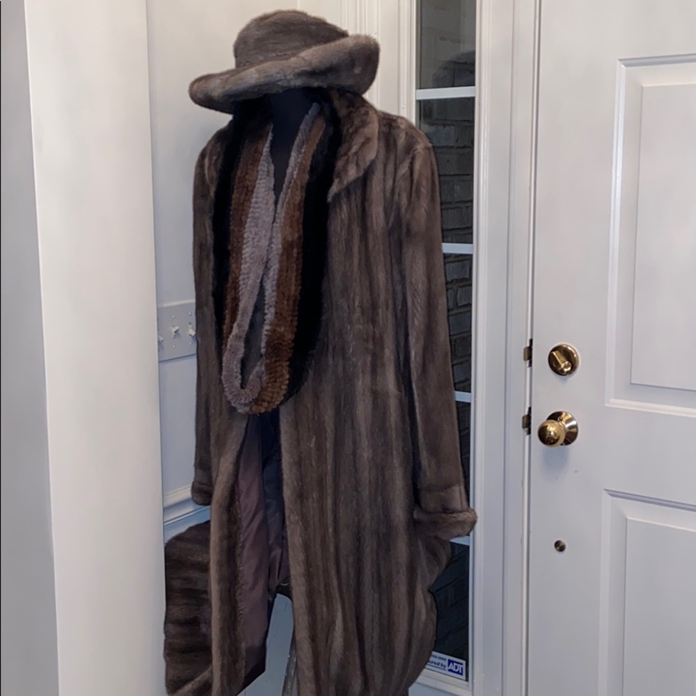 Genuine Mink Fur Infinity Scarf - Picture 4 of 8